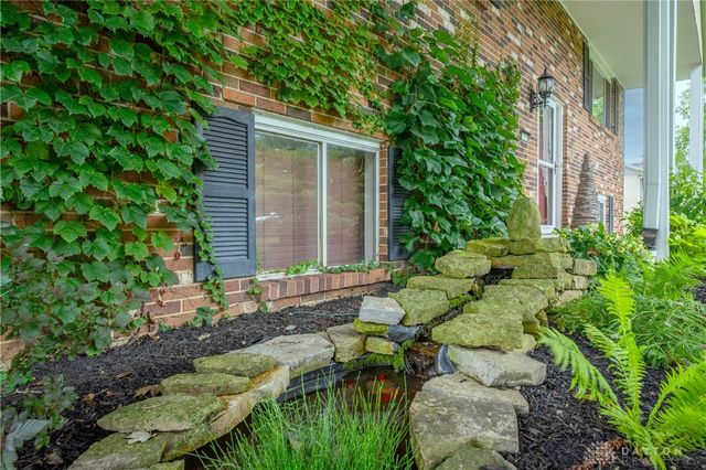 1210 Lomeda Lane, Beavercreek, OH 45434