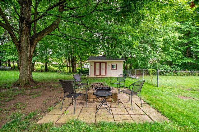 1210 Lomeda Lane, Beavercreek, OH 45434