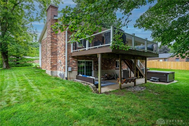 1210 Lomeda Lane, Beavercreek, OH 45434