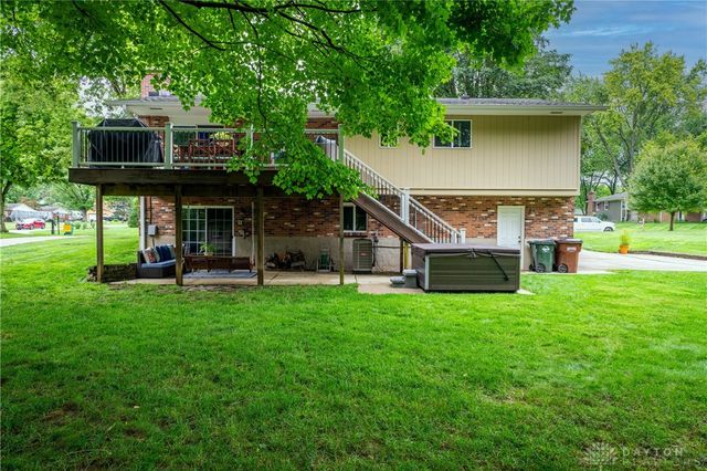 1210 Lomeda Lane, Beavercreek, OH 45434