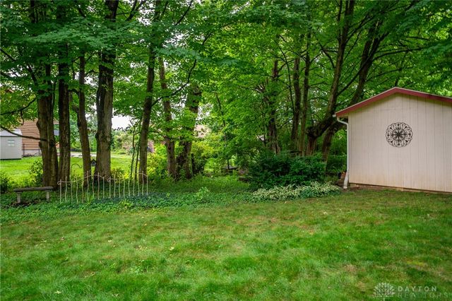 1210 Lomeda Lane, Beavercreek, OH 45434