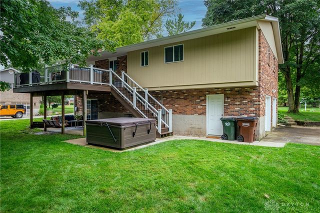 1210 Lomeda Lane, Beavercreek, OH 45434