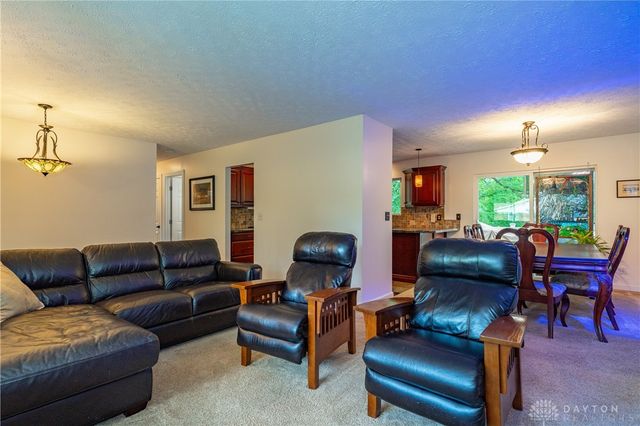 1210 Lomeda Lane, Beavercreek, OH 45434