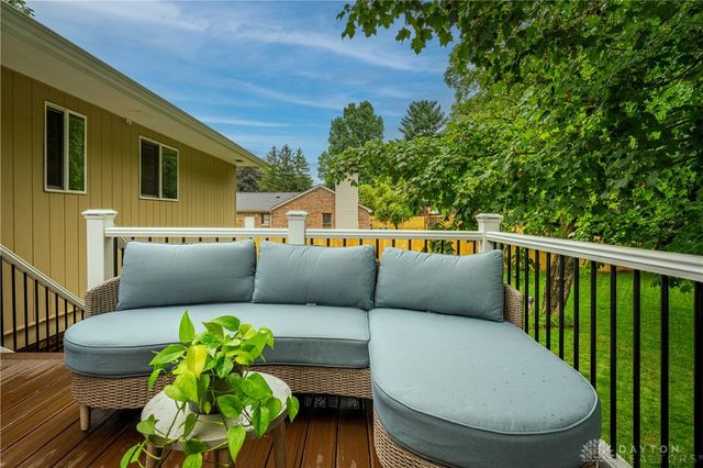 1210 Lomeda Lane, Beavercreek, OH 45434