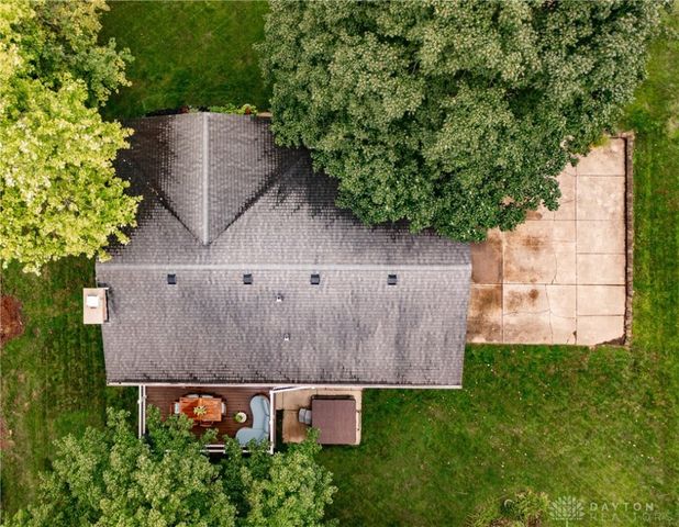 1210 Lomeda Lane, Beavercreek, OH 45434