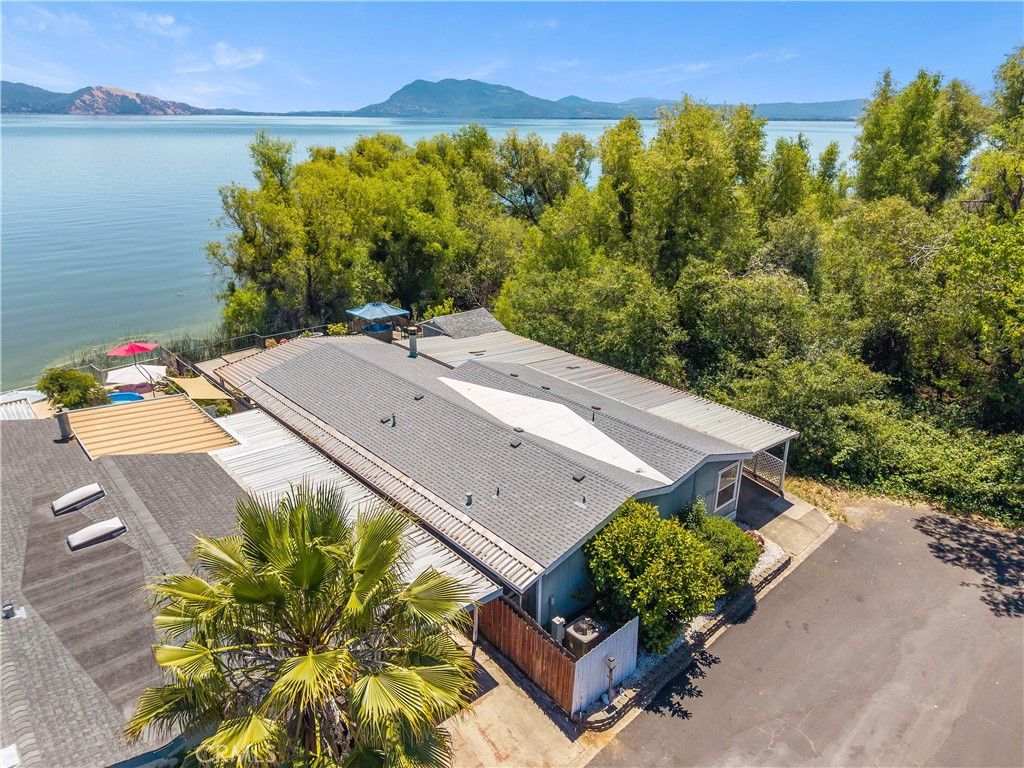 Image 1 of property listing at 5830 Robin Hill Drive 17, Lakeport, CA 95453