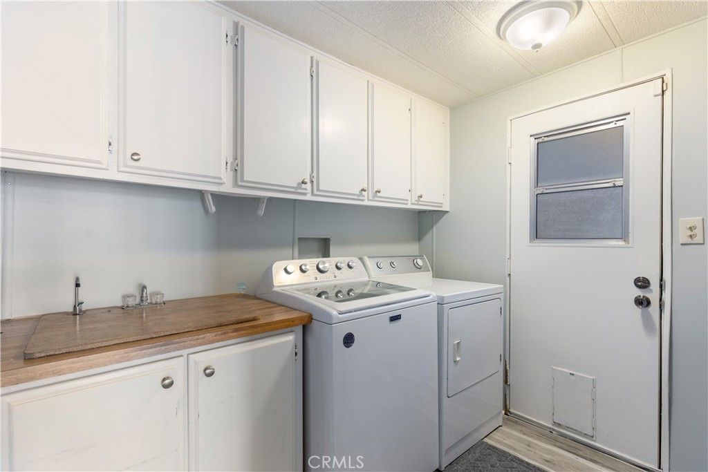 Image 16 of property listing at 5830 Robin Hill Drive 17, Lakeport, CA 95453