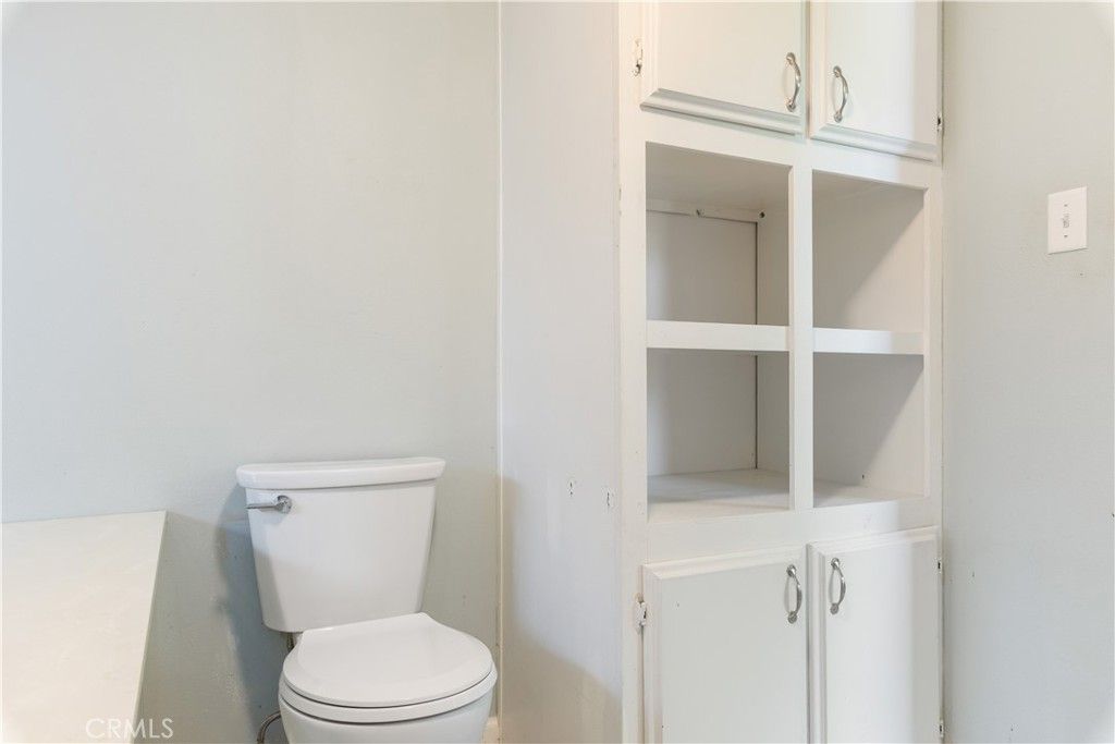 Image 25 of property listing at 5830 Robin Hill Drive 17, Lakeport, CA 95453