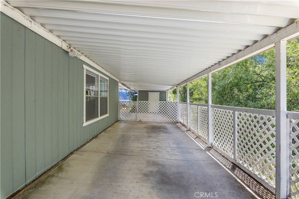 Image 4 of property listing at 5830 Robin Hill Drive 17, Lakeport, CA 95453