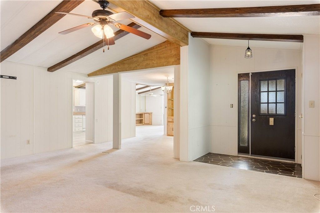 Image 5 of property listing at 5830 Robin Hill Drive 17, Lakeport, CA 95453