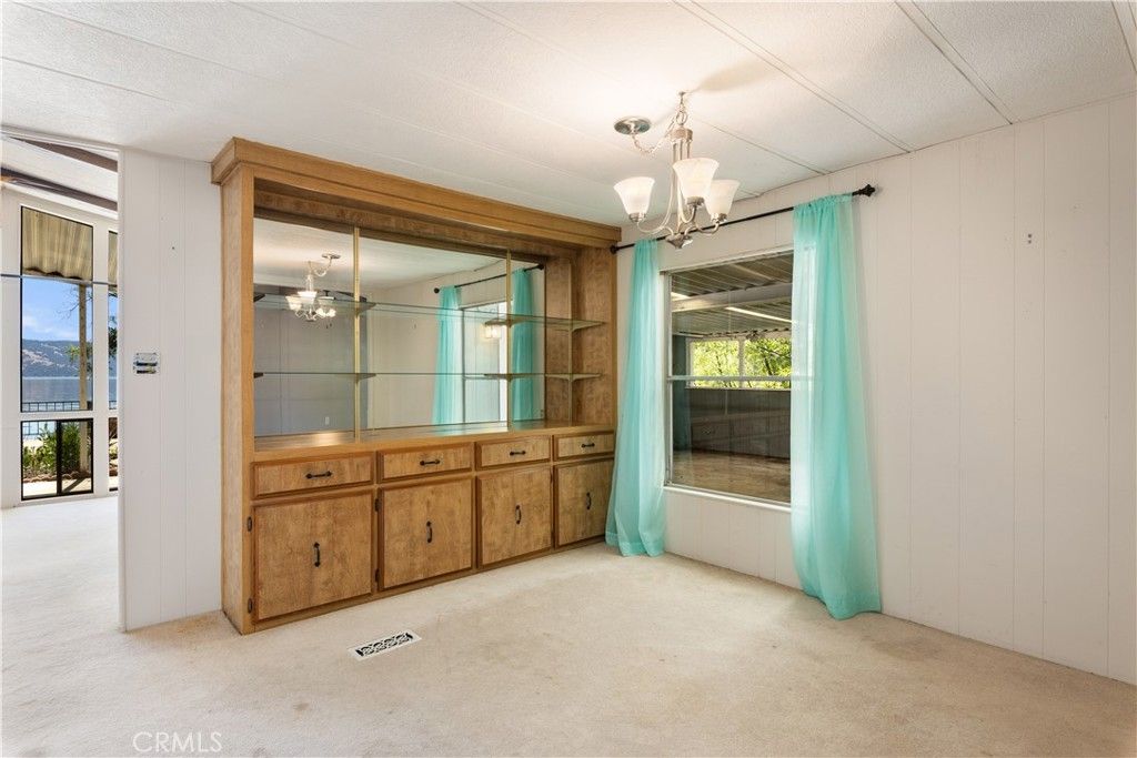 Image 9 of property listing at 5830 Robin Hill Drive 17, Lakeport, CA 95453