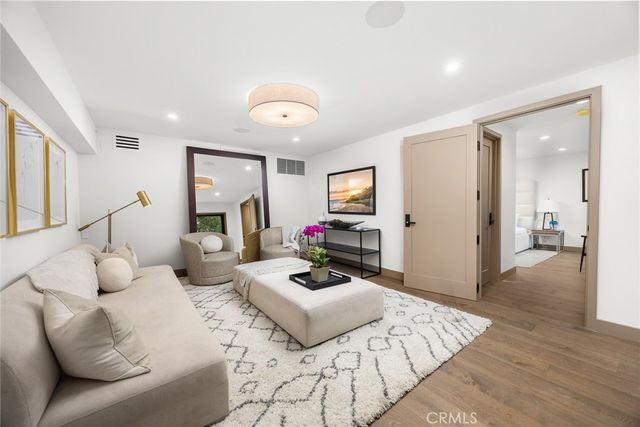 4607 Alta Canyada, La Canada Flintridge, CA 91011