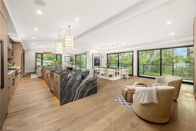 4607 Alta Canyada, La Canada Flintridge, CA 91011