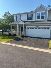 2568 Hillsboro Boulevard 2568, Aurora, IL 60503