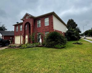 16102 Flatridge Court, Houston, TX 77083