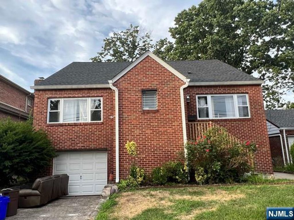 259 Westview Avenue, Fort Lee, NJ 07024