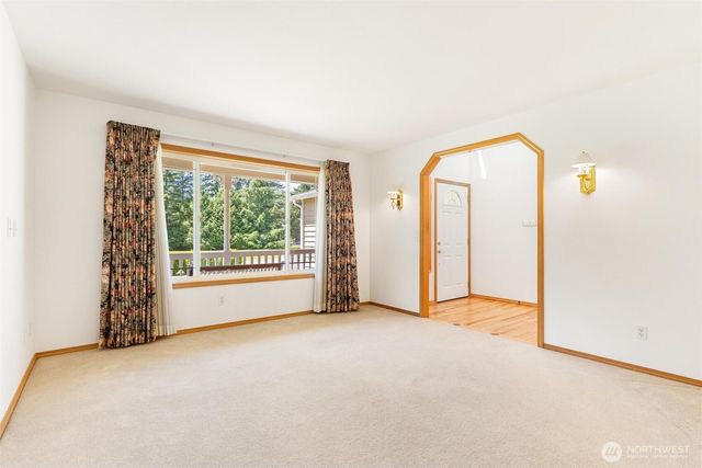 23215 37th Avenue NE, Arlington, WA 98223