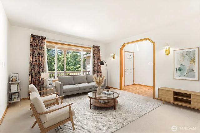 23215 37th Avenue NE, Arlington, WA 98223