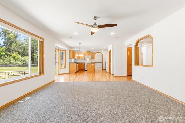 23215 37th Avenue NE, Arlington, WA 98223