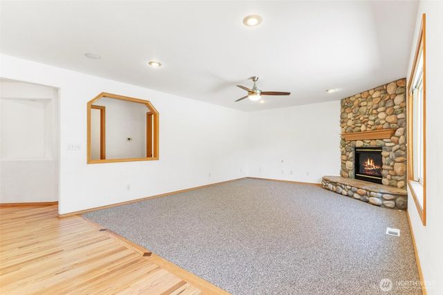 23215 37th Avenue NE, Arlington, WA 98223