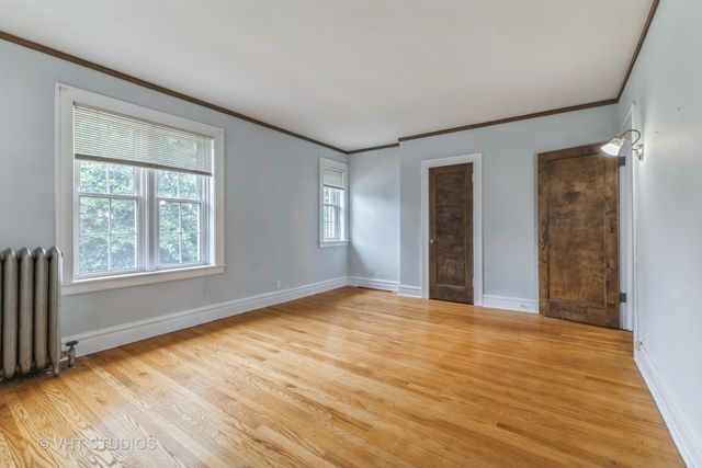9547 S Longwood Drive, Chicago, IL 60643