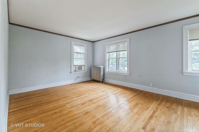 9547 S Longwood Drive, Chicago, IL 60643