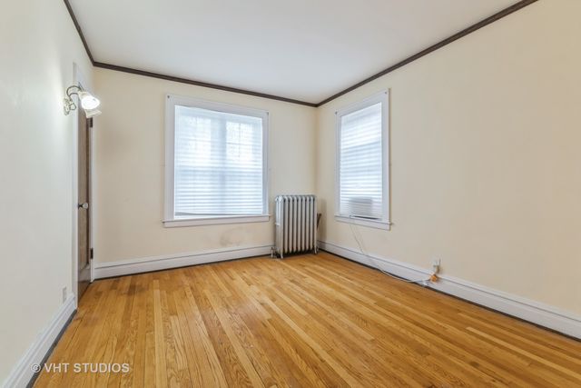 9547 S Longwood Drive, Chicago, IL 60643