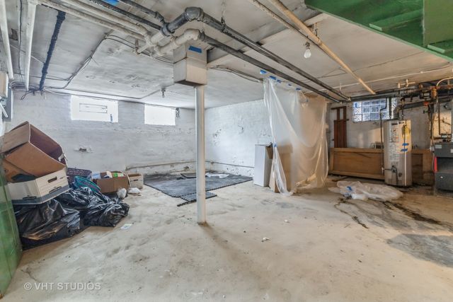 9547 S Longwood Drive, Chicago, IL 60643