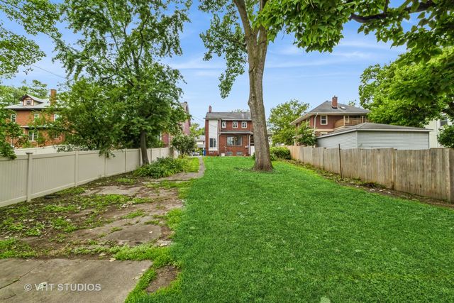 9547 S Longwood Drive, Chicago, IL 60643