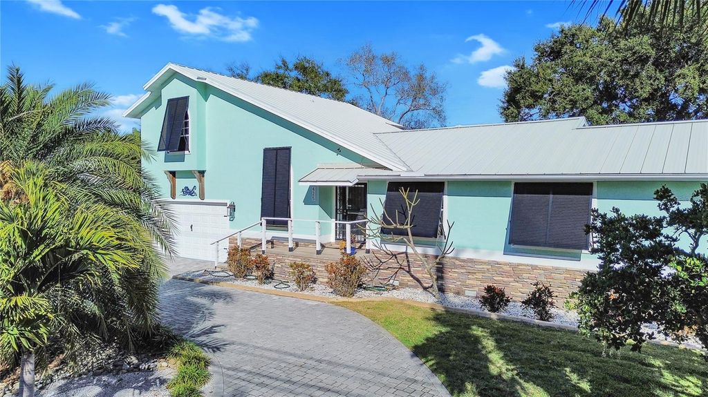 Image 1 of property listing at 425 N RIVERSIDE DRIVE, Edgewater, FL 32132