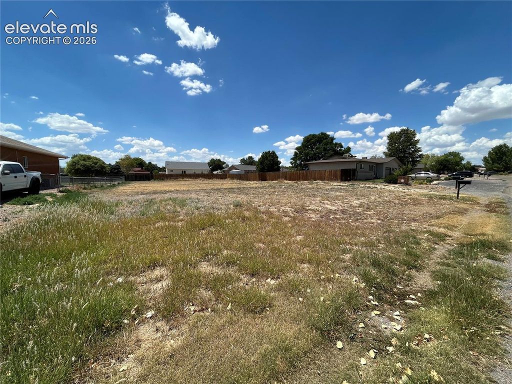 223 S Wiggins Drive, Pueblo West, CO 81007 — exterior