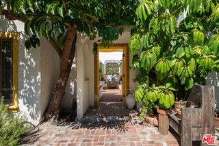 1633 Lemoyne Street, Los Angeles, CA 90026