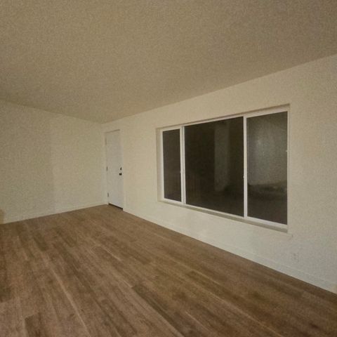 5250 Redwood Avenue, Grants Pass, OR 97527