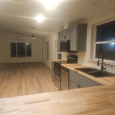 5250 Redwood Avenue, Grants Pass, OR 97527