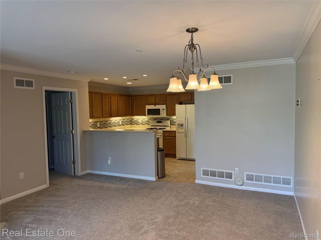 523 Brookfield Drive 81, Westland, MI 48185