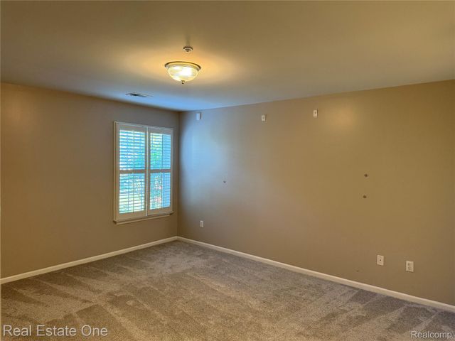 523 Brookfield Drive 81, Westland, MI 48185