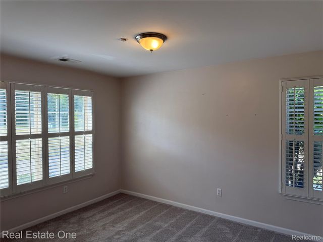 523 Brookfield Drive 81, Westland, MI 48185
