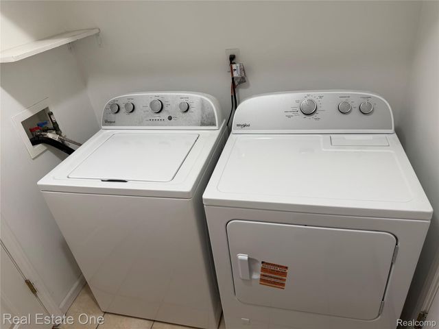 523 Brookfield Drive 81, Westland, MI 48185
