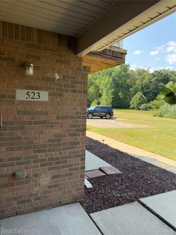 523 Brookfield Drive 81, Westland, MI 48185