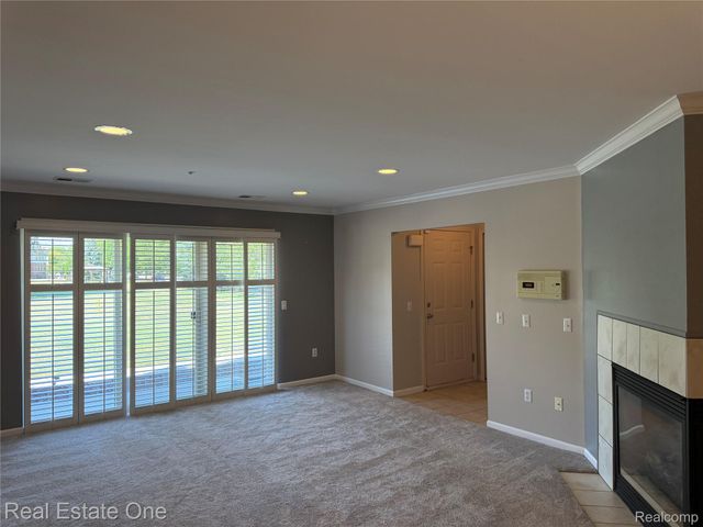 523 Brookfield Drive 81, Westland, MI 48185