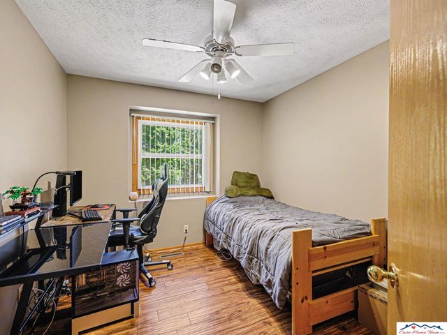 7728 S 70th Street, La Vista, NE 68128