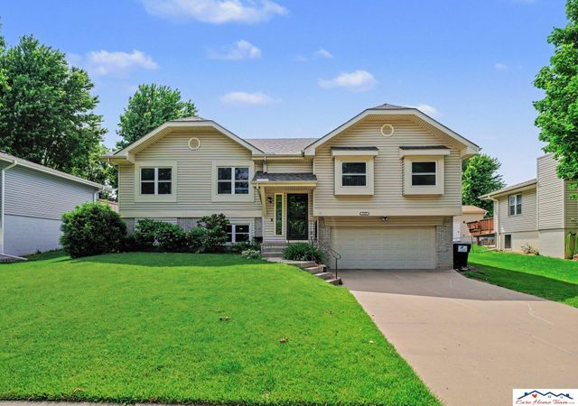 7728 S 70th Street, La Vista, NE 68128