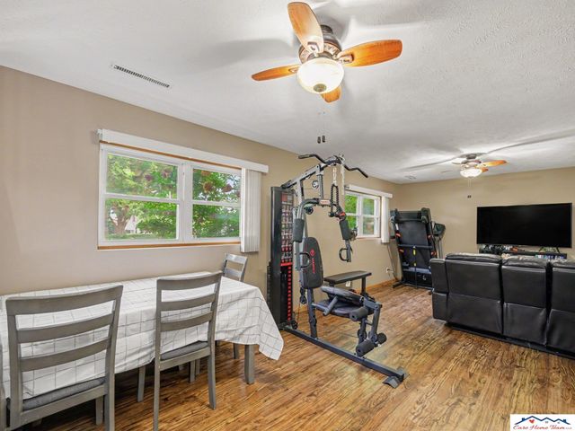 7728 S 70th Street, La Vista, NE 68128
