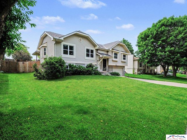 7728 S 70th Street, La Vista, NE 68128