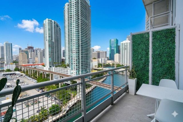 690 SW 1st Ct 1913, Miami, FL 33130