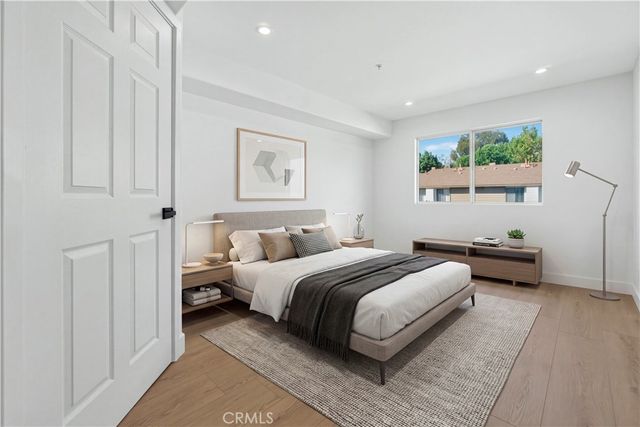 15455 Sherman, Van Nuys, CA 91406