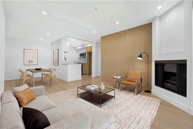 15455 Sherman, Van Nuys, CA 91406