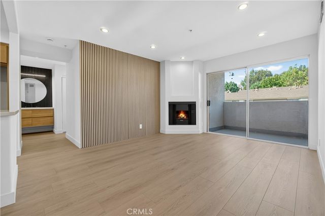 15455 Sherman, Van Nuys, CA 91406