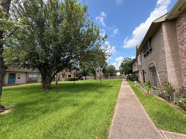 7214 Crownwest Street 7214, Houston, TX 77072