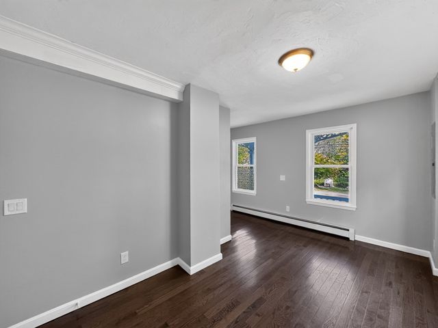 660 Pleasant St, Leicester, MA 01542